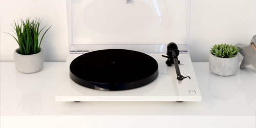 rega planar 1 plus speakers